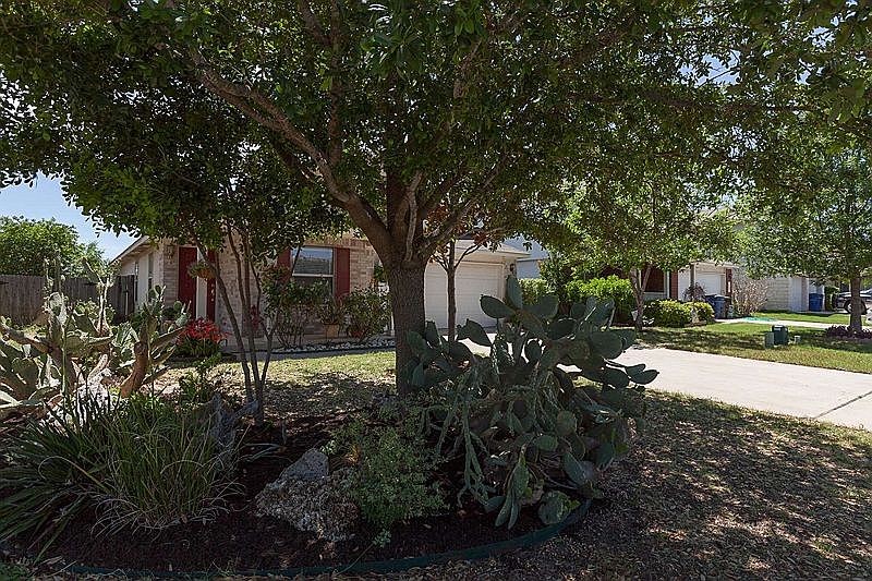 1st image of 406 Country Estates Dr