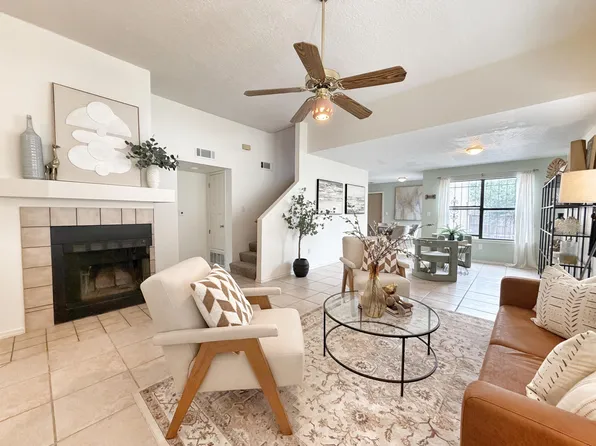 7709 Pinewood Dr NW, Albuquerque, NM 87120