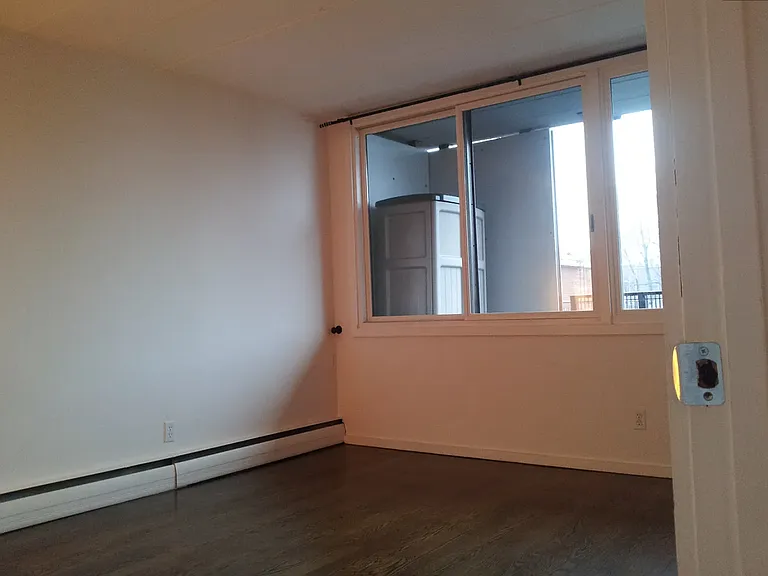 345 Harvard St #3F — Photo 12