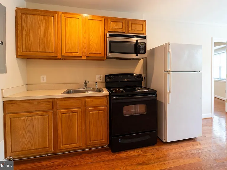 444 Rhode Island Ave NW #302 — Photo 6