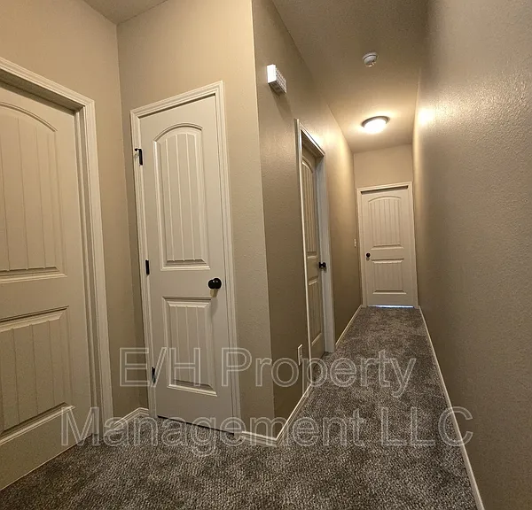 2146 N Woodlawn Blvd — Photo 19