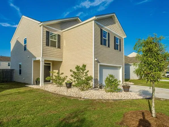 126 Lagoona Dr, Summerville, SC 29483