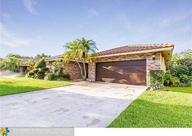 1st image of 7006 NW 39th Ct