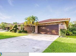 7006 NW 39th Ct, Coral Springs, FL 33065