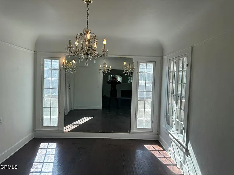 2122 Navarro Ave — Photo 11