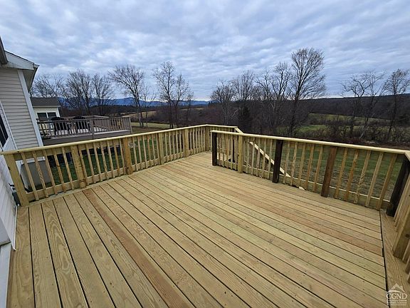 3rd image of 239 Skyview Drive