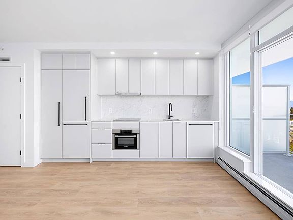 3rd image of 13685 102nd Ave #2503