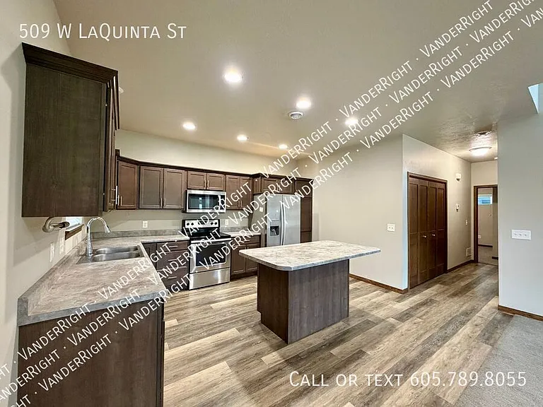 509 W Laquinta St — Photo 8
