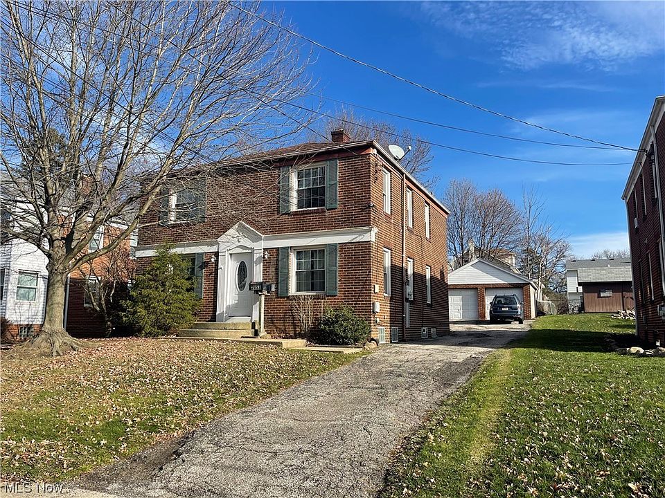 1st image of 2053 11th St