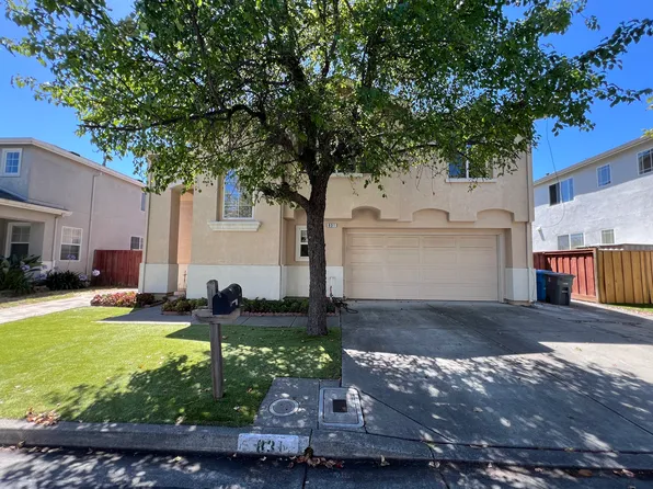 831 Spring Mountain Ln, American Canyon, CA 94503