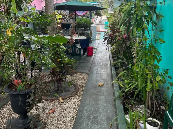 1241 SW 7th Street, Miami, FL 33135