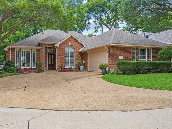 221 Freedom Ct, Rockwall, TX 75032