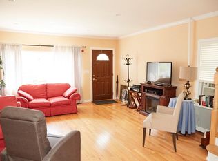 450 Beach 125th St, Far Rockaway, NY 11694