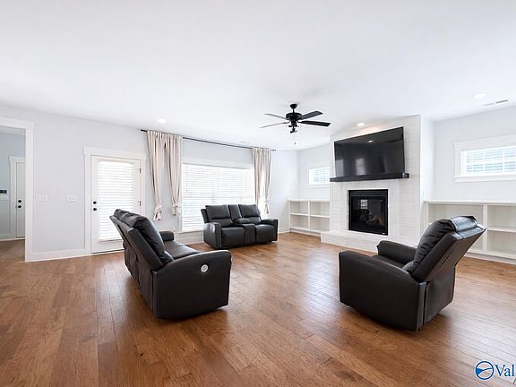 5th image of 200 Midvale Cir
