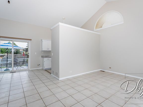 3rd image of 2299 N Aster Ct