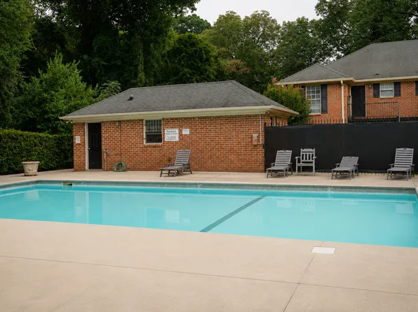 1688 Prince Ave APT 104, Athens, GA 30606