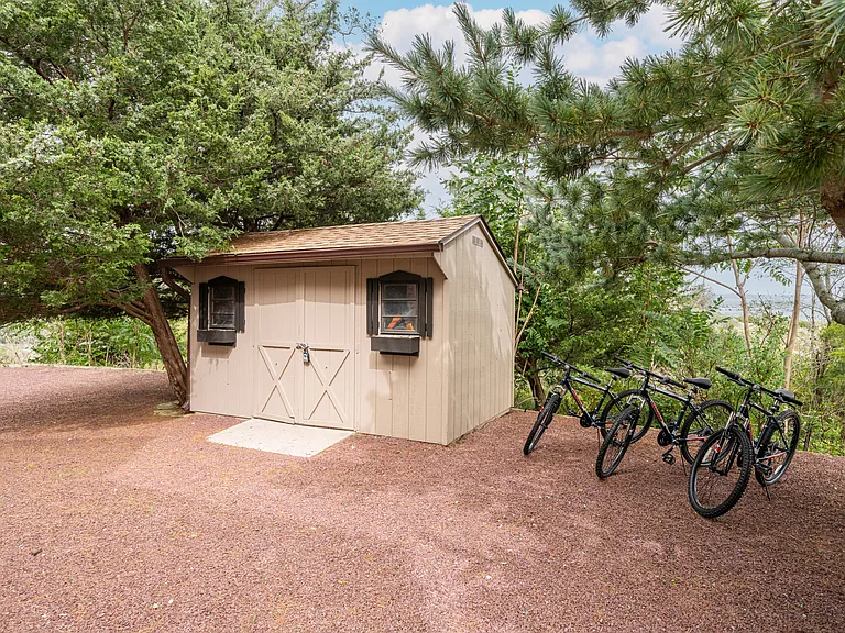 36 E Harbor Dr — Photo 31