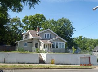 346 Sweet St NE, Grand Rapids, MI 49505