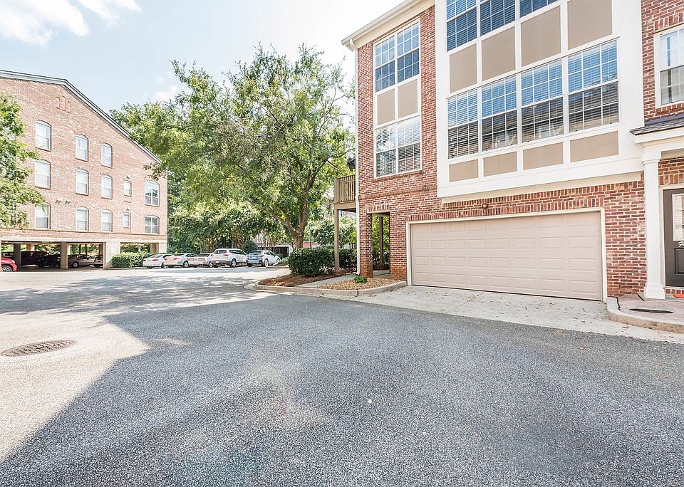 1st image of 445 N Sessions St NW Unit 404