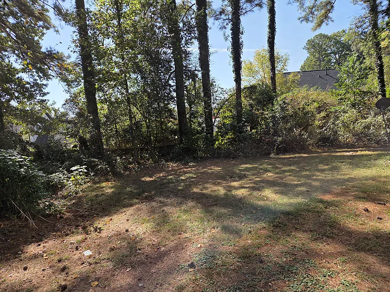 686 Longbow Ct — Photo 14