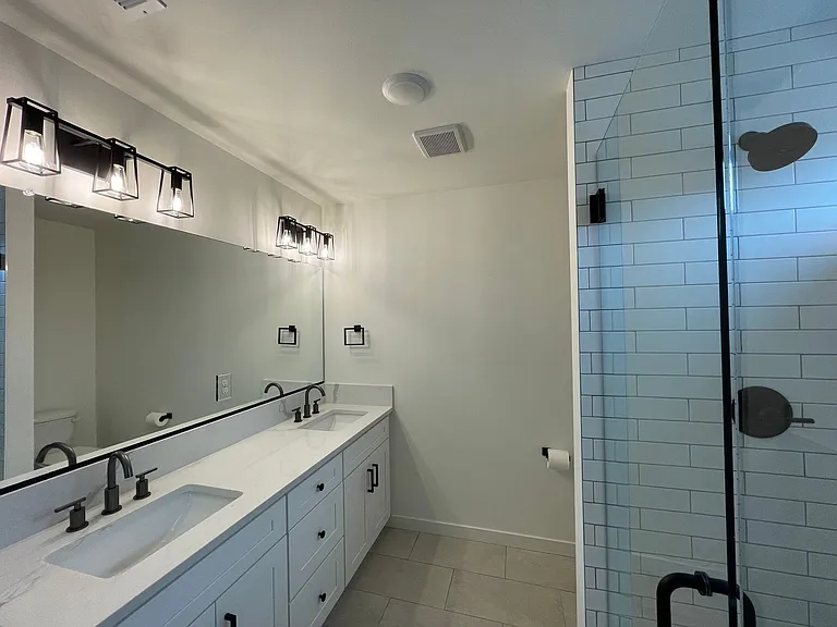8191 N Haven Ave — Photo 24