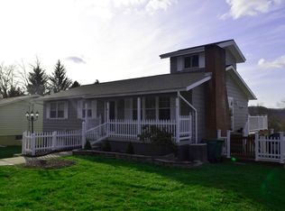 525 Woodhaven Dr, Morgantown, WV