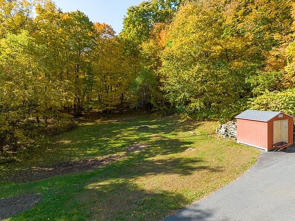 5th image of 271 North Rd