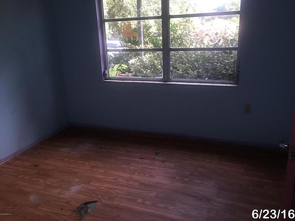 5th image of 8673 Vining St