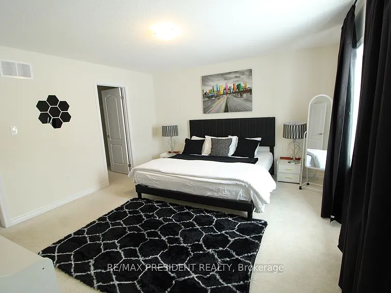 16 Peach St — Photo 6