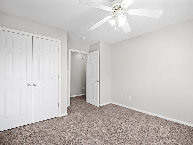 Lakeshore Grande — Photo 16