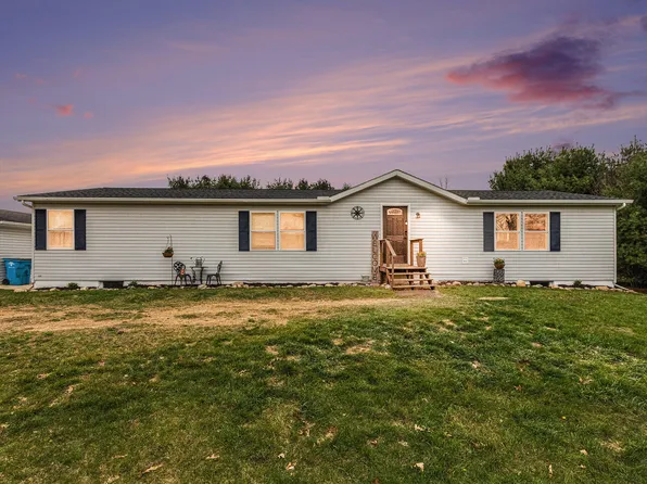 54200 Atwood Rd, Dowagiac, MI 49047