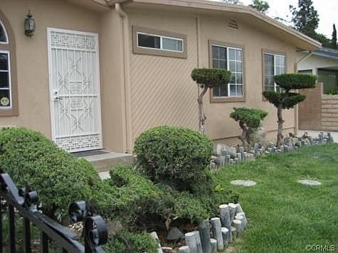 4th image of 1600 Loma Verde St