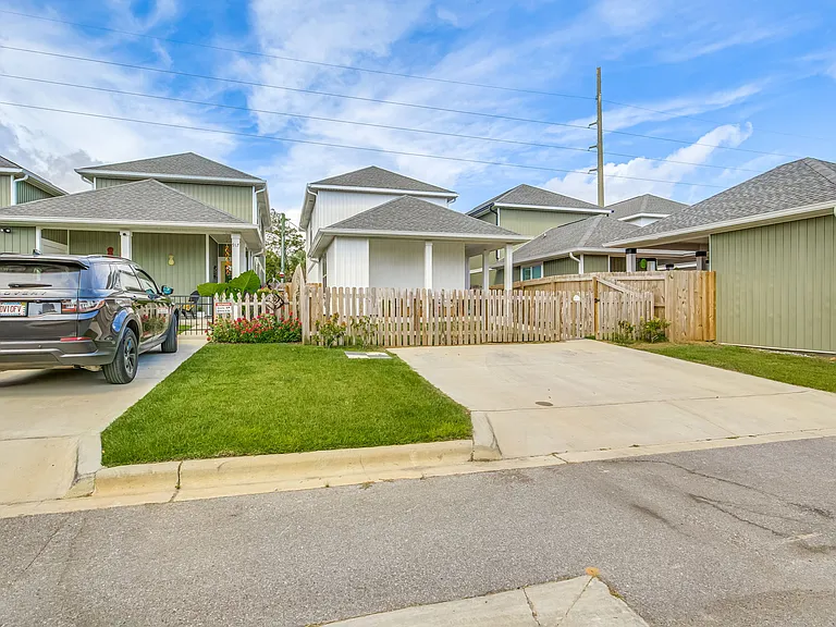 913 W Jackson St — Photo 46