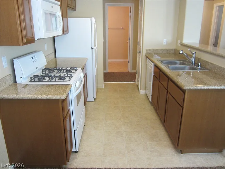 7701 W Robindale Rd #262 — Photo 10