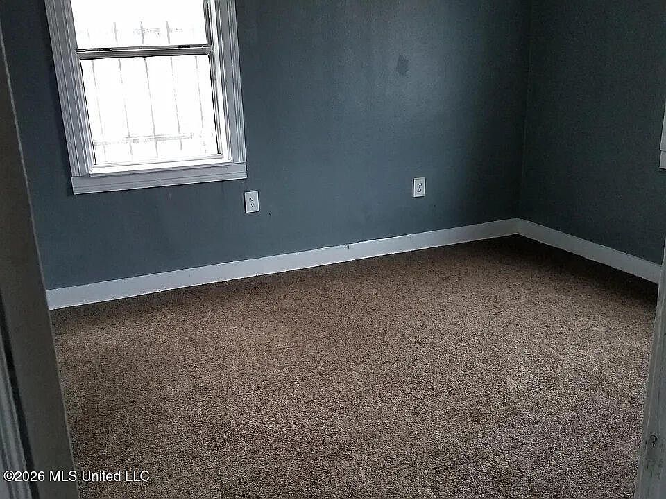 2nd image of 438 W Ash St