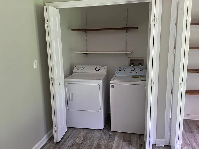 385 Louise Ln — Photo 10