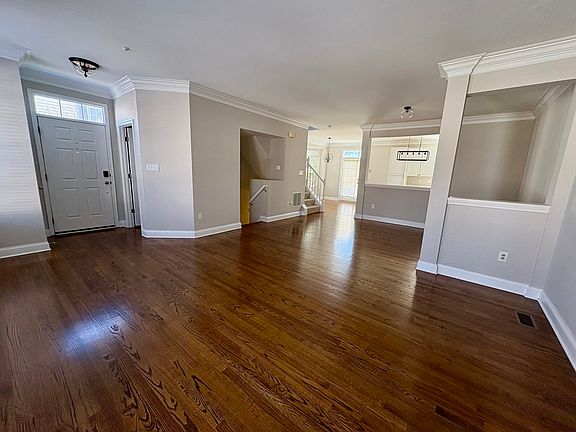 3rd image of 3769 Glebe Meadow Way