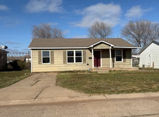 915 Lee Ora St, Altus, OK 73521