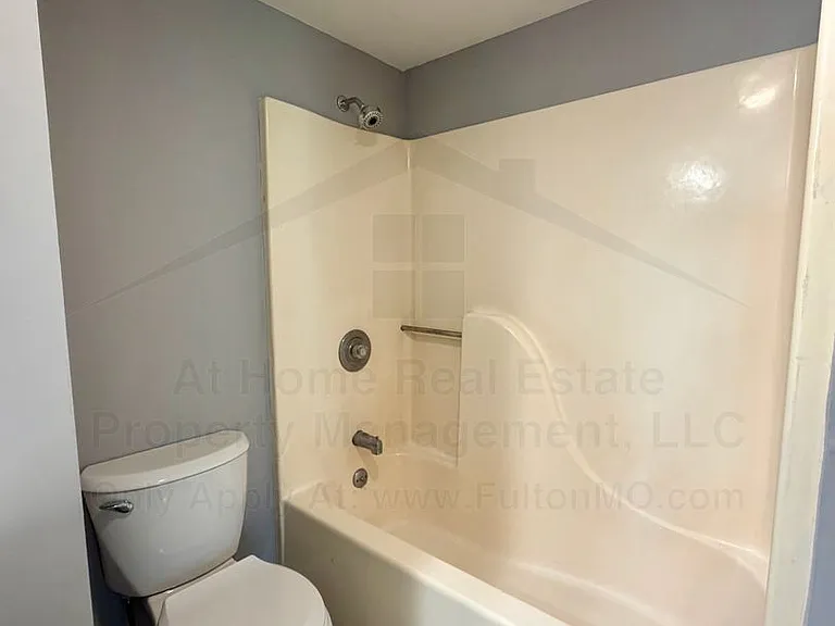 2717 Mayflower Dr — Photo 22