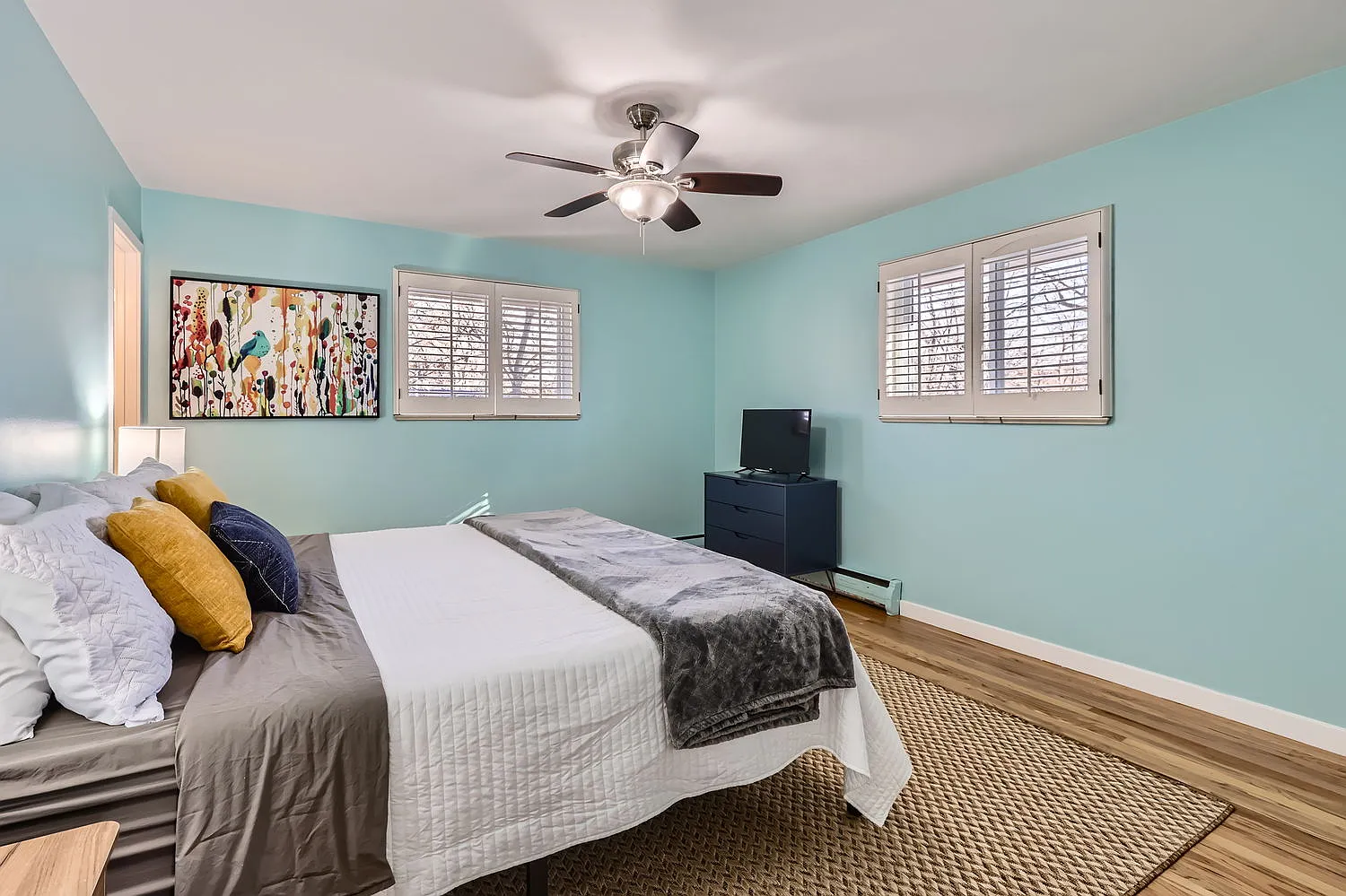 4 bed, $9,450 — Photo 4
