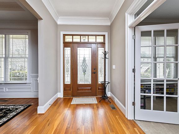 3rd image of 171 Bayberry Creek Cir