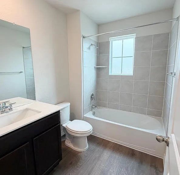 503 Avalon Banks — Photo 21