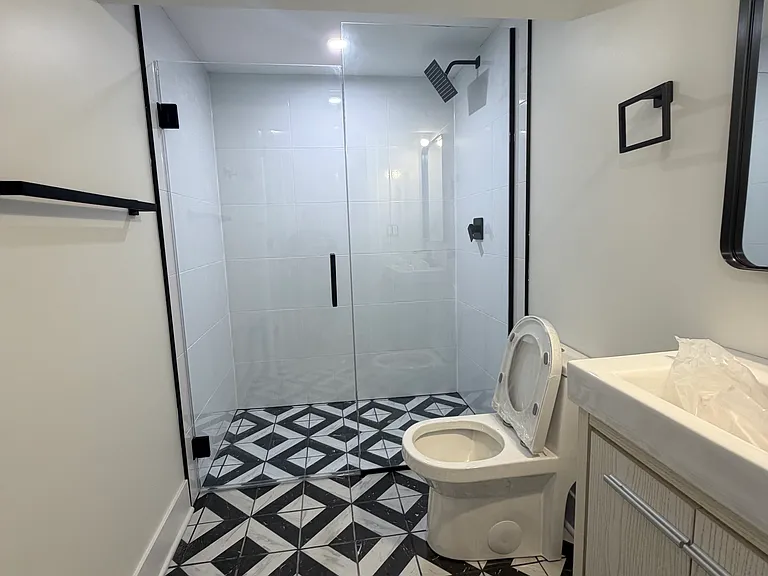 2753 W Chicago Ave #G — Photo 6