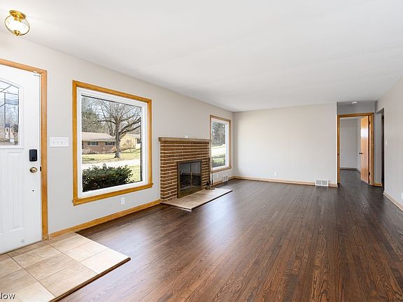 3rd image of 364 Mowbray Rd