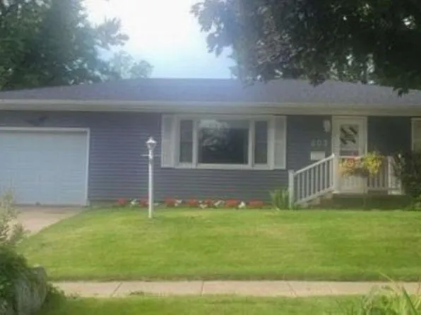 203 E Adams St, Mount Ayr, IA 50854