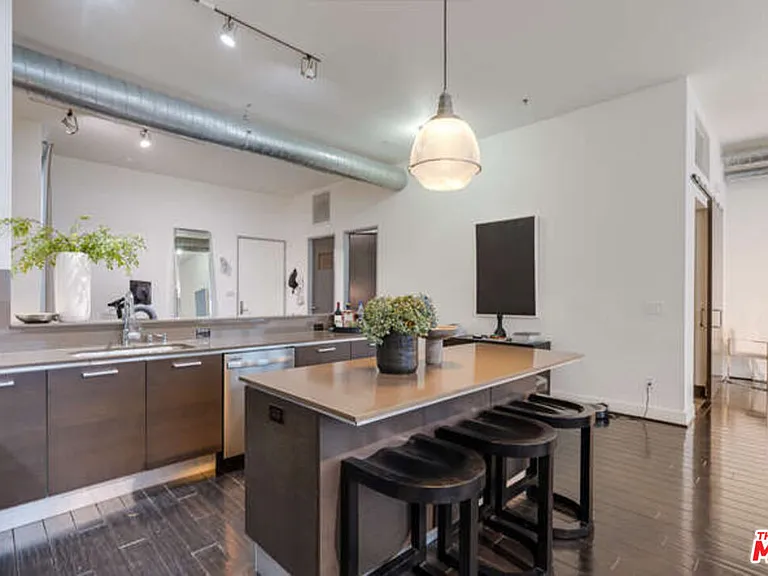 13320 Beach Ave #206 — Photo 7
