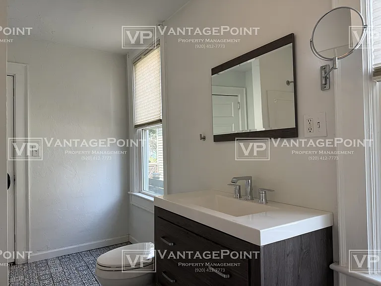 117 S Oakland Ave — Photo 12