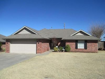 1413 Chisholm Trl, Weatherford, OK, 73096