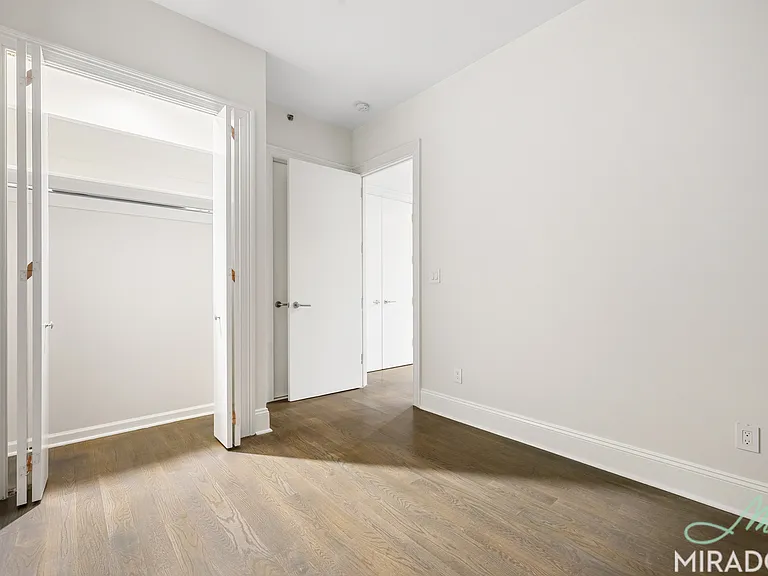 15 Park Row #4K — Photo 9