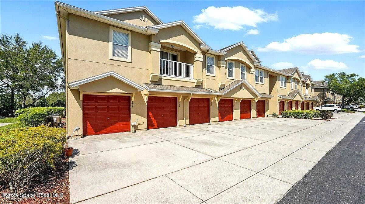 4097 Meander Pl UNIT 204